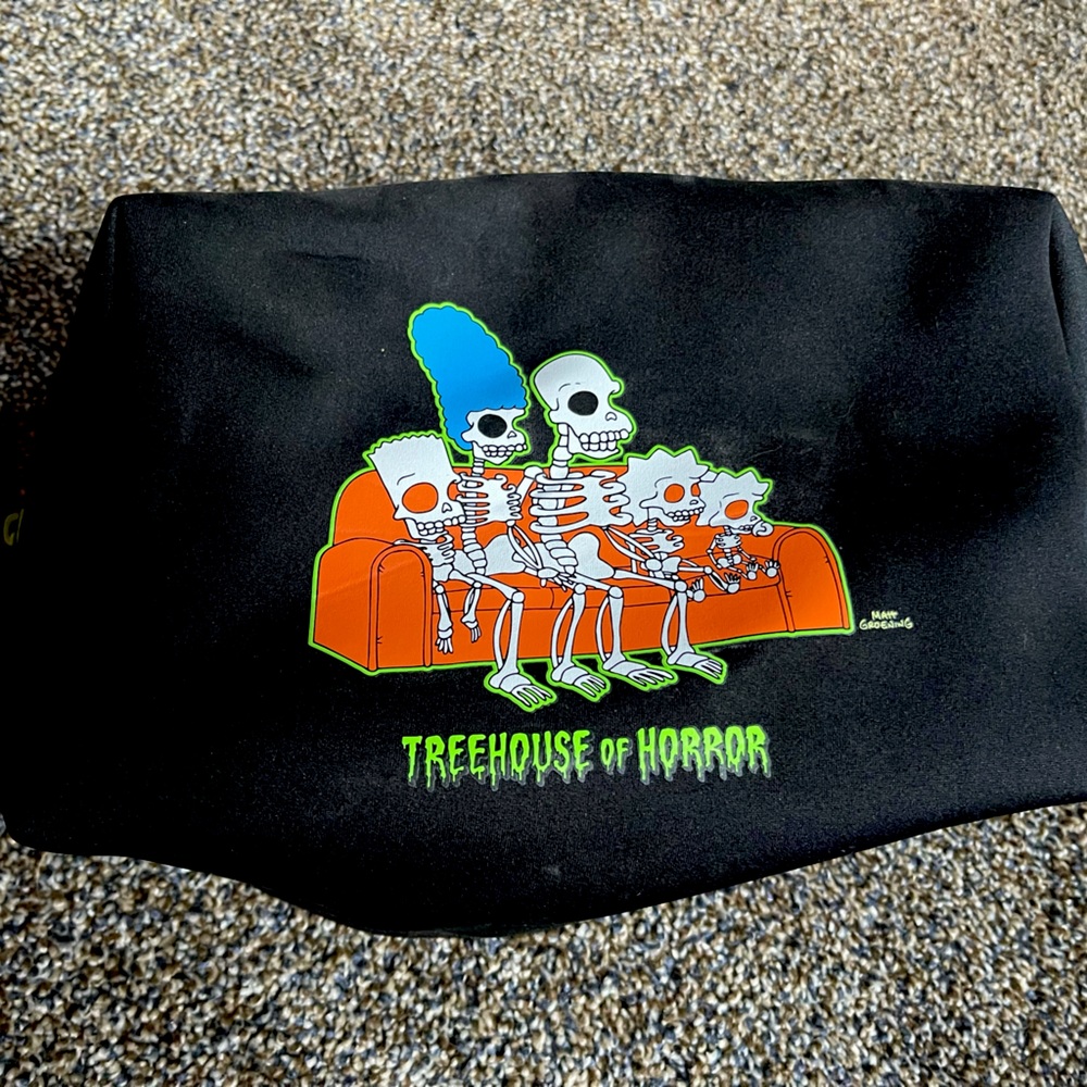 Makeup Revolution x The Simpsons Halloween Cosmetic Bag
